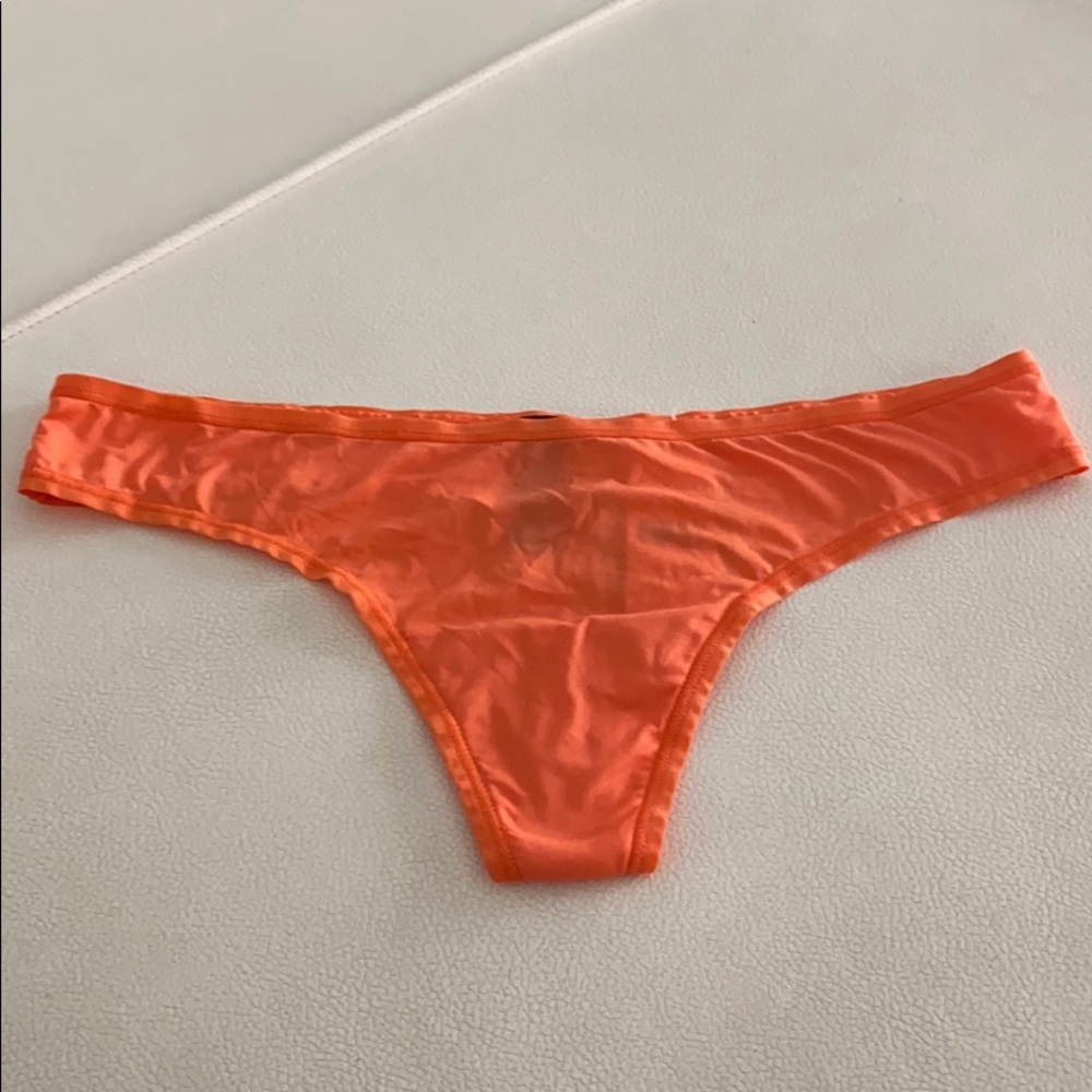 Natori thong